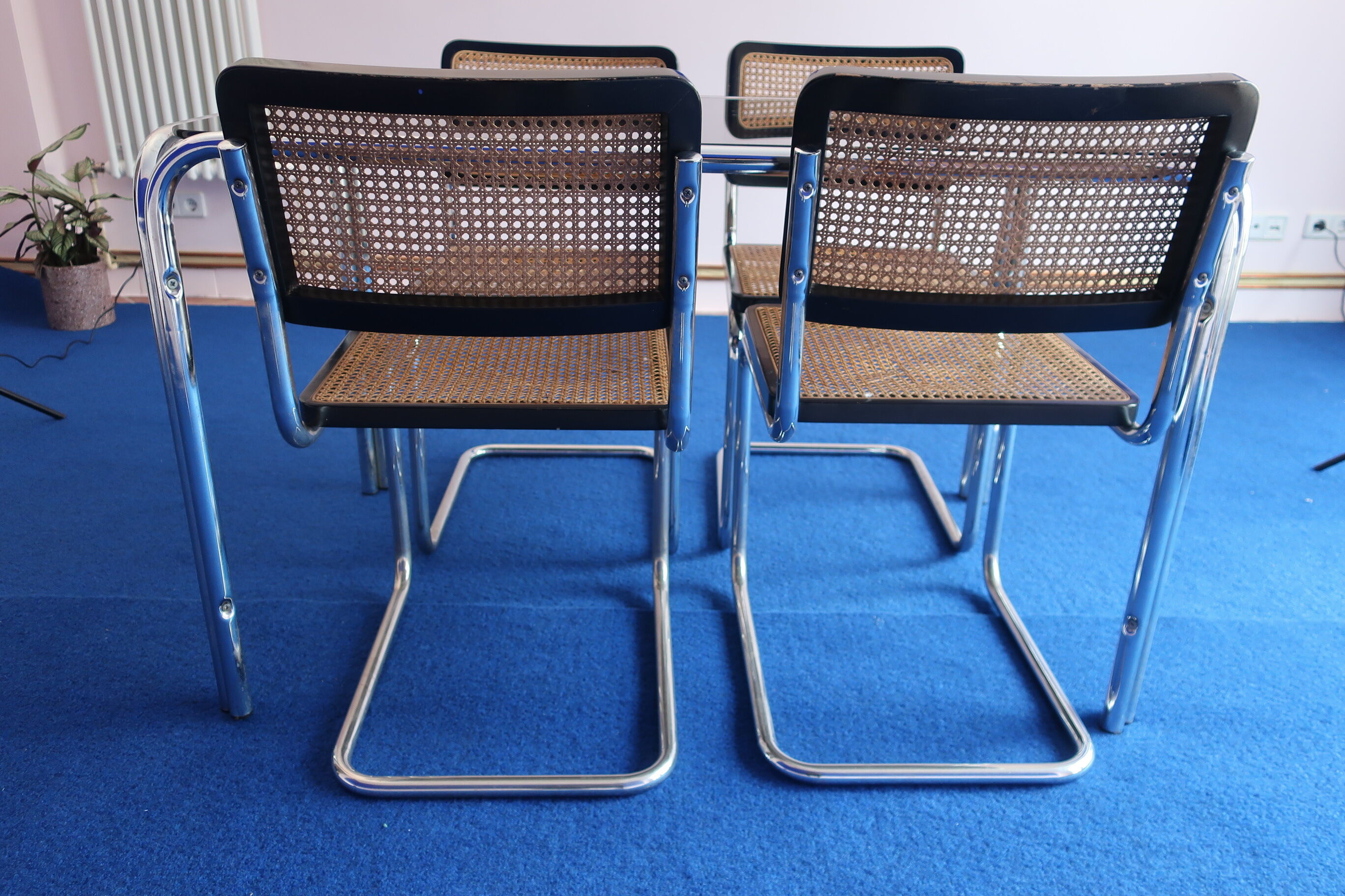 Table and 4 chairs by Marcel Breuer from the 70/80