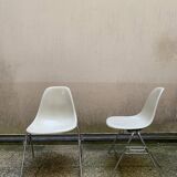 Set of 4 EAMES vitra chairs