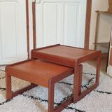 Tables gigognes