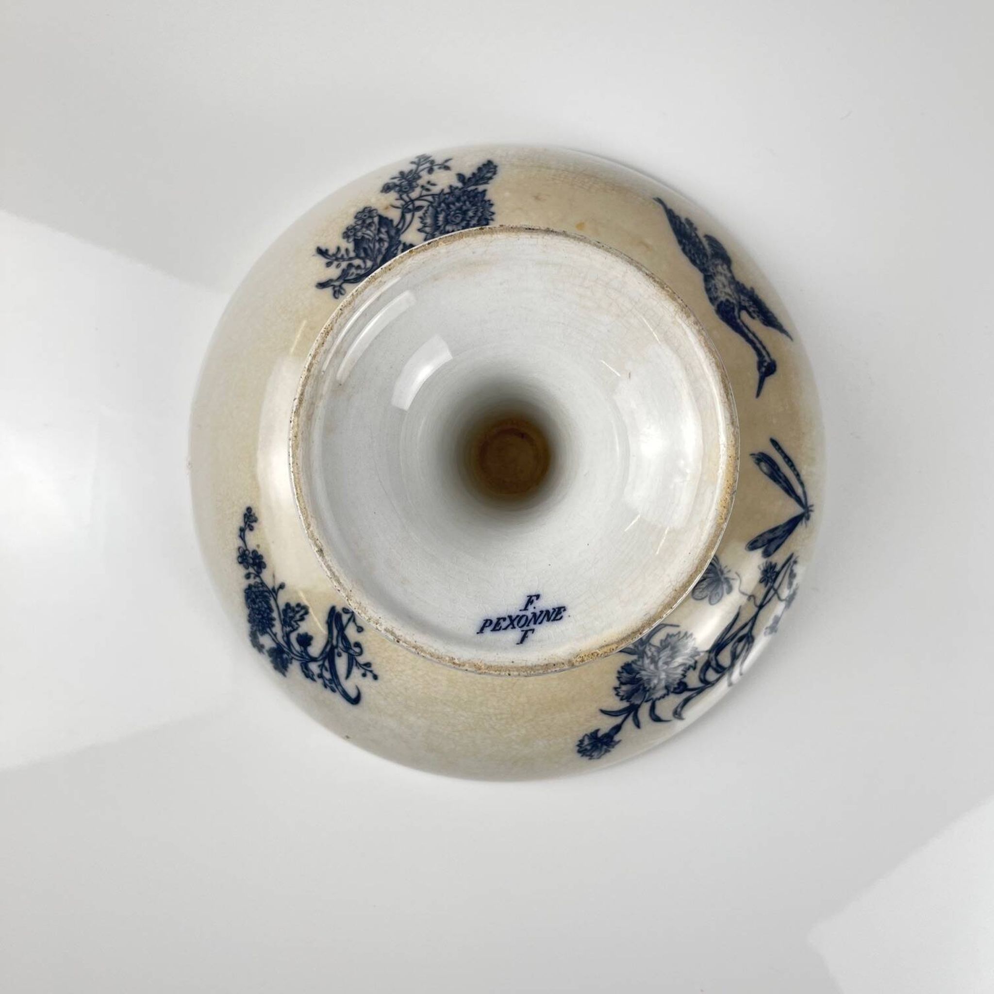 Compotier terre de Fer Pexonne, motif oiseau bleu fin XIXe
