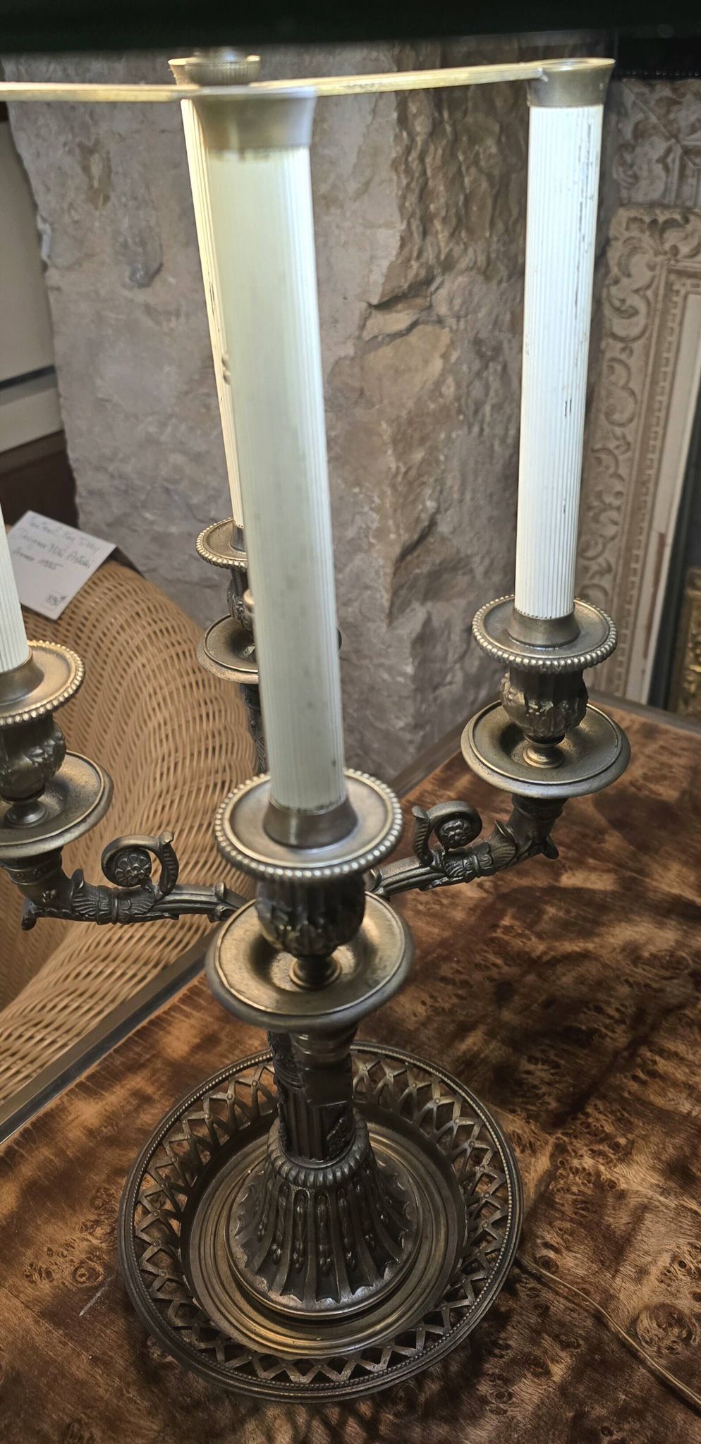 Lampe bouillotte en bronze de style empire, début XXe