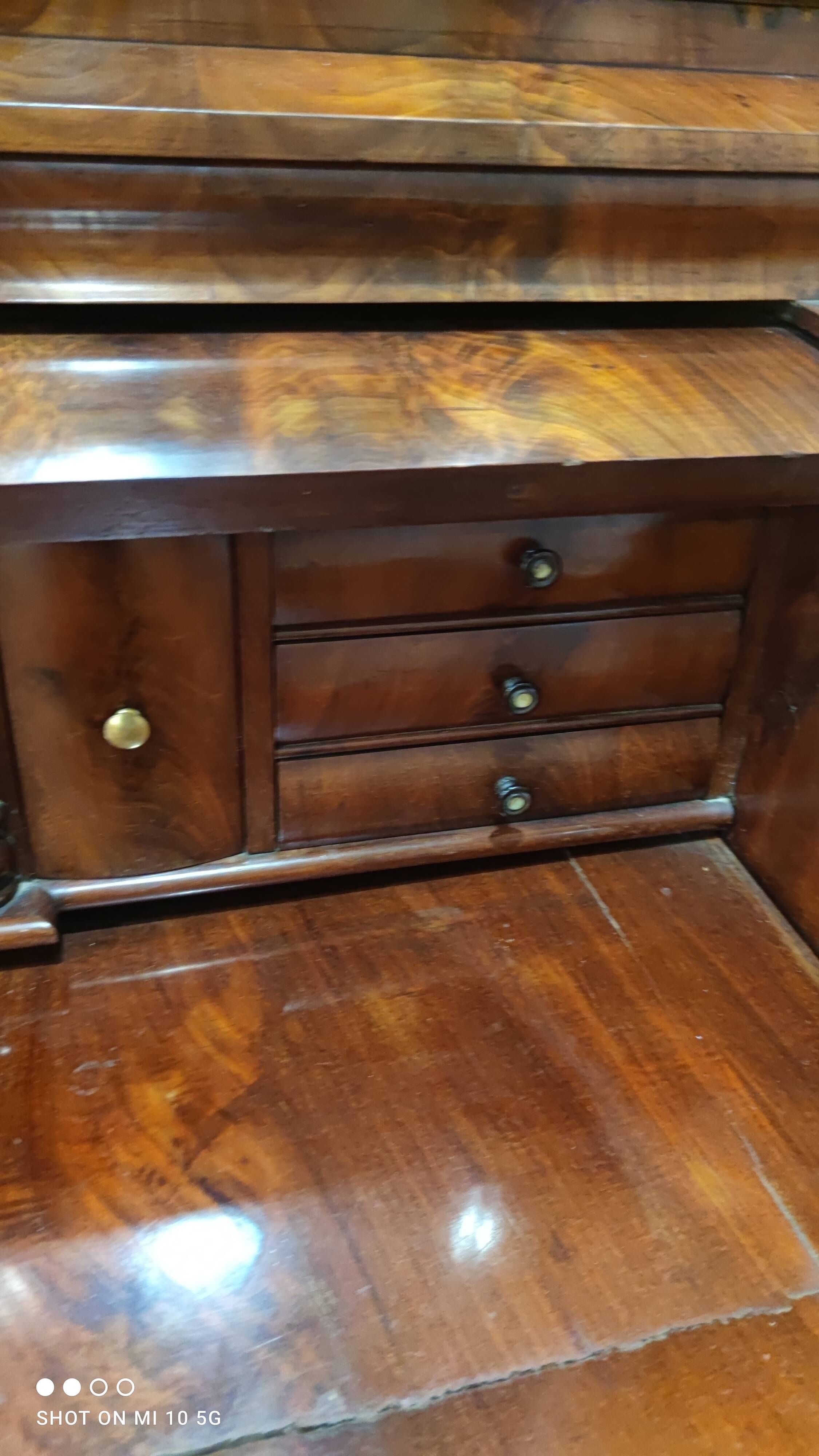 Victorian mahogany library desk, circa 1820