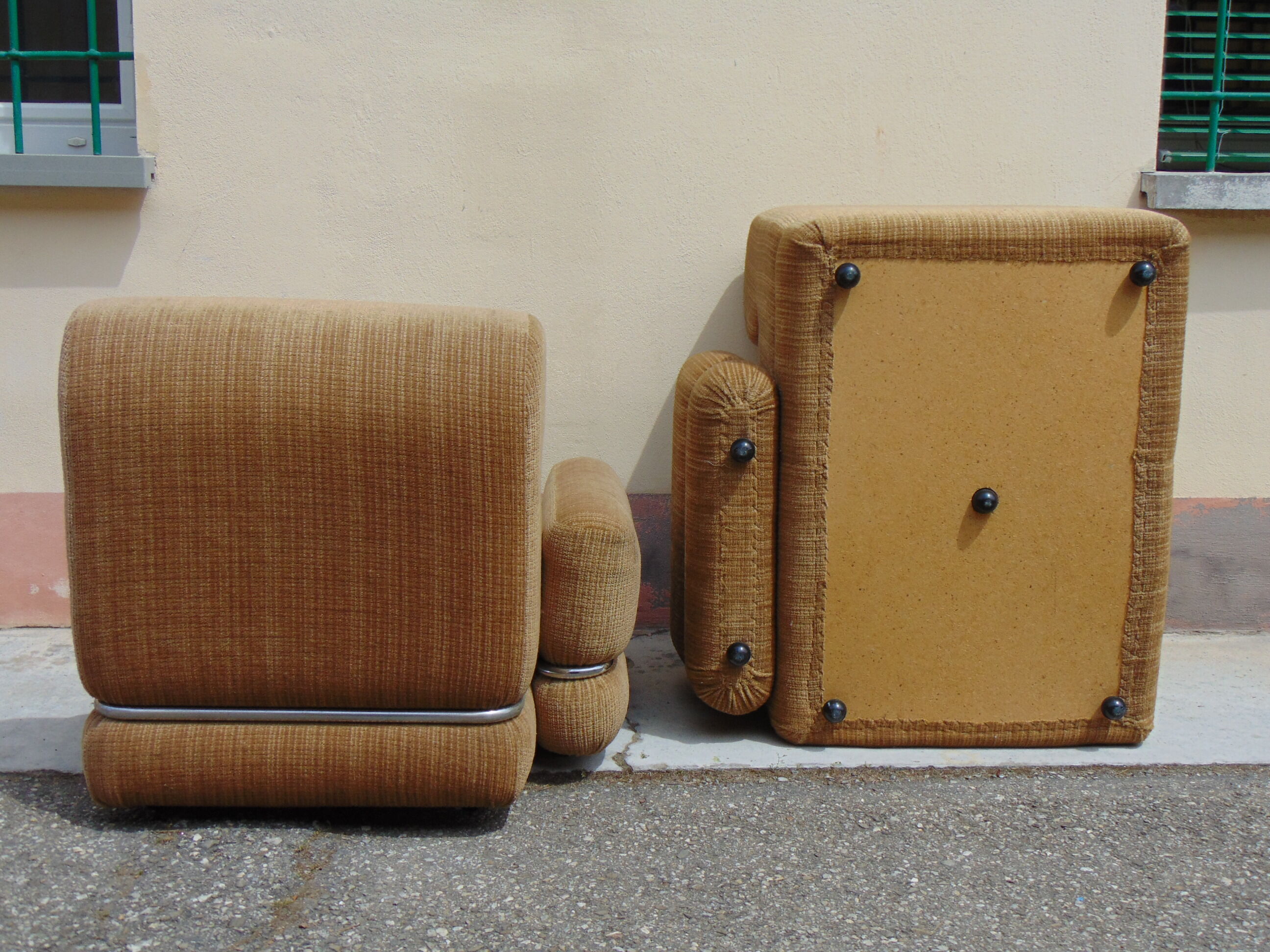 Midcentury italian armchairs with original upholstery, 1960s