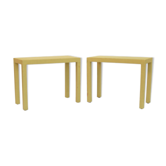 Pair of coffee tables