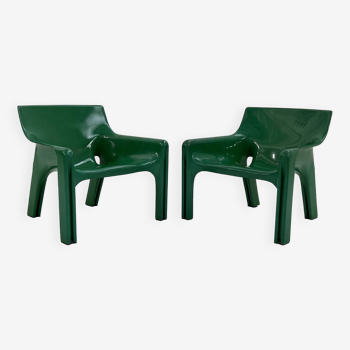 Pair of green vicario armchairs by Vico Magistretti for Artemide, 1970