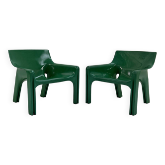 Pair of green vicario armchairs by Vico Magistretti for Artemide, 1970