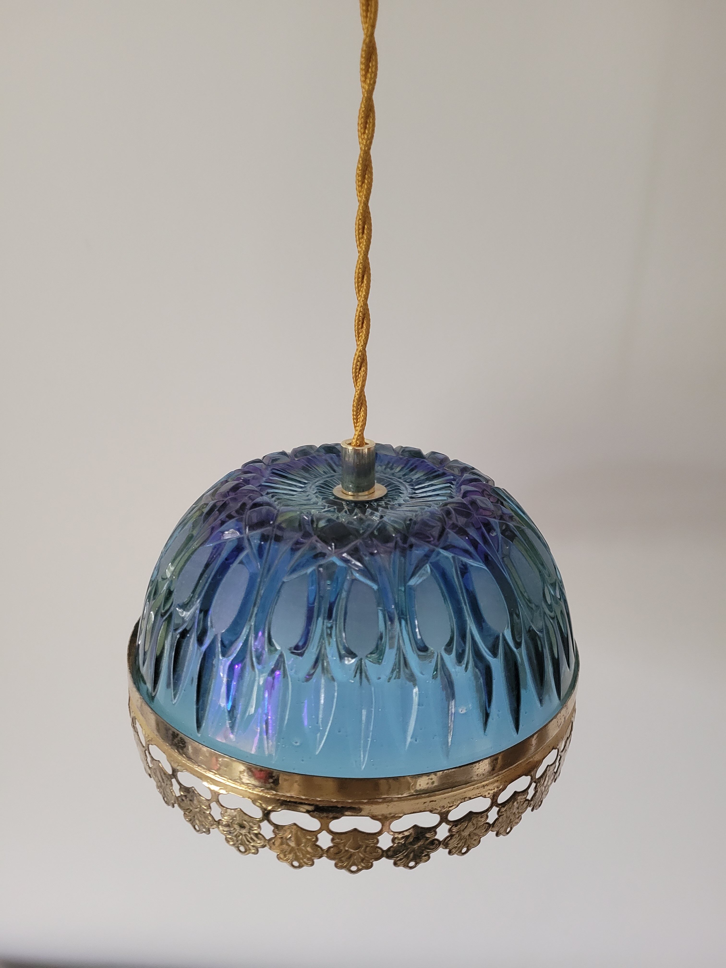 Blue glass suspension