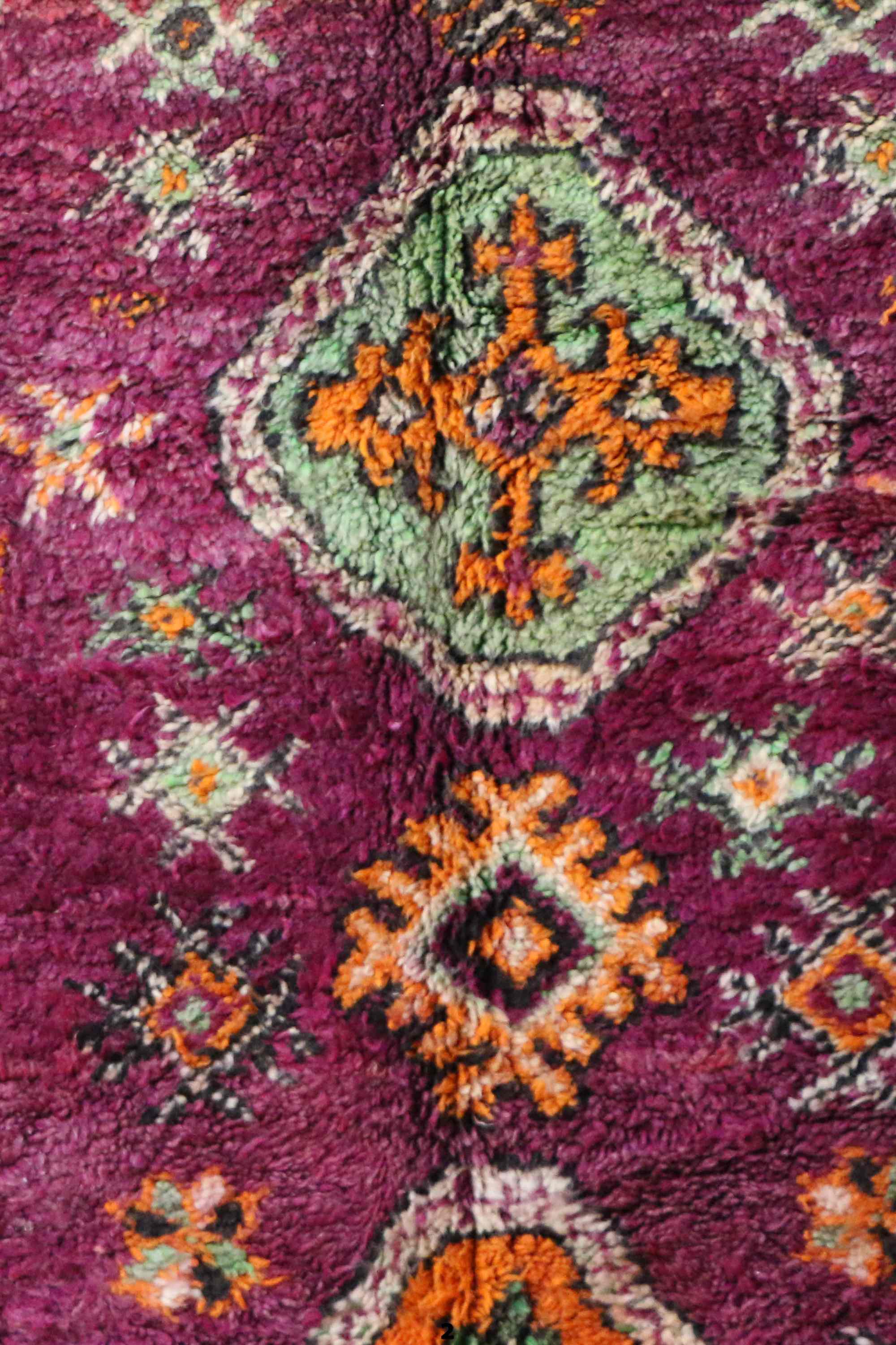 Vintage moroccan carpet - 213 x 316 cm