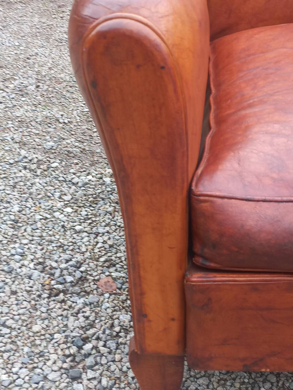 Art deco leather club chair from the 1930s