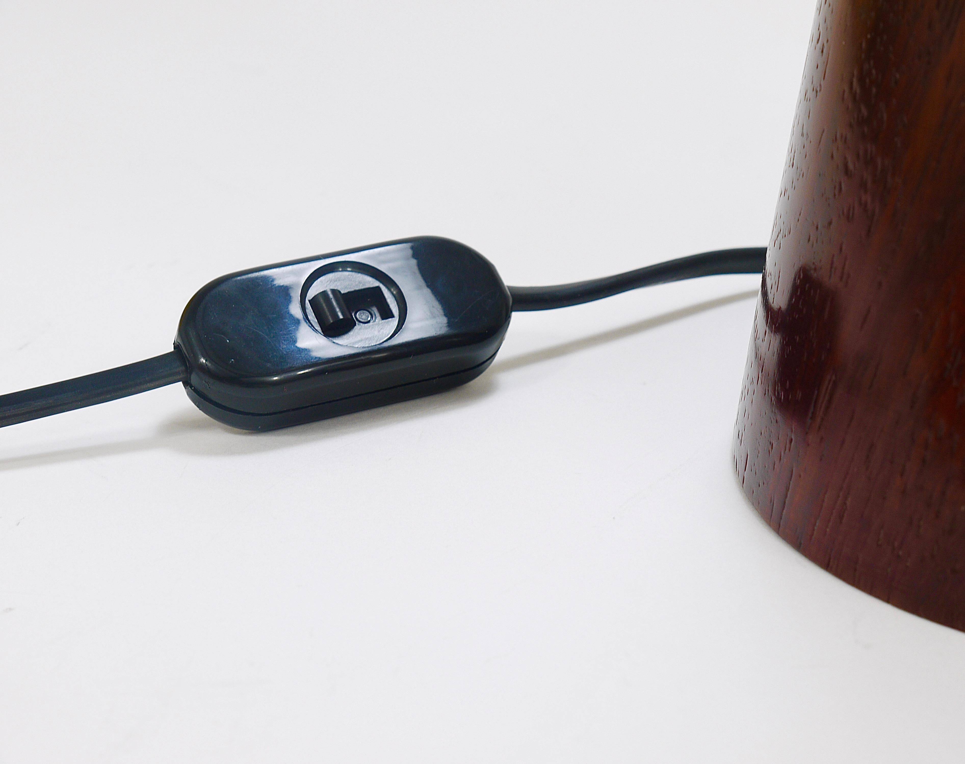 A pair of post-modern Missoni table lamps by Massimo Valloto, Italy, 1980s.