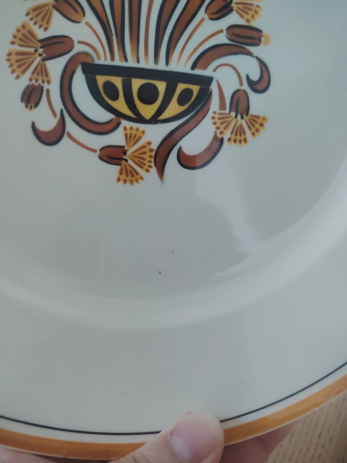 Set of two serving plates from Creil and Montereau