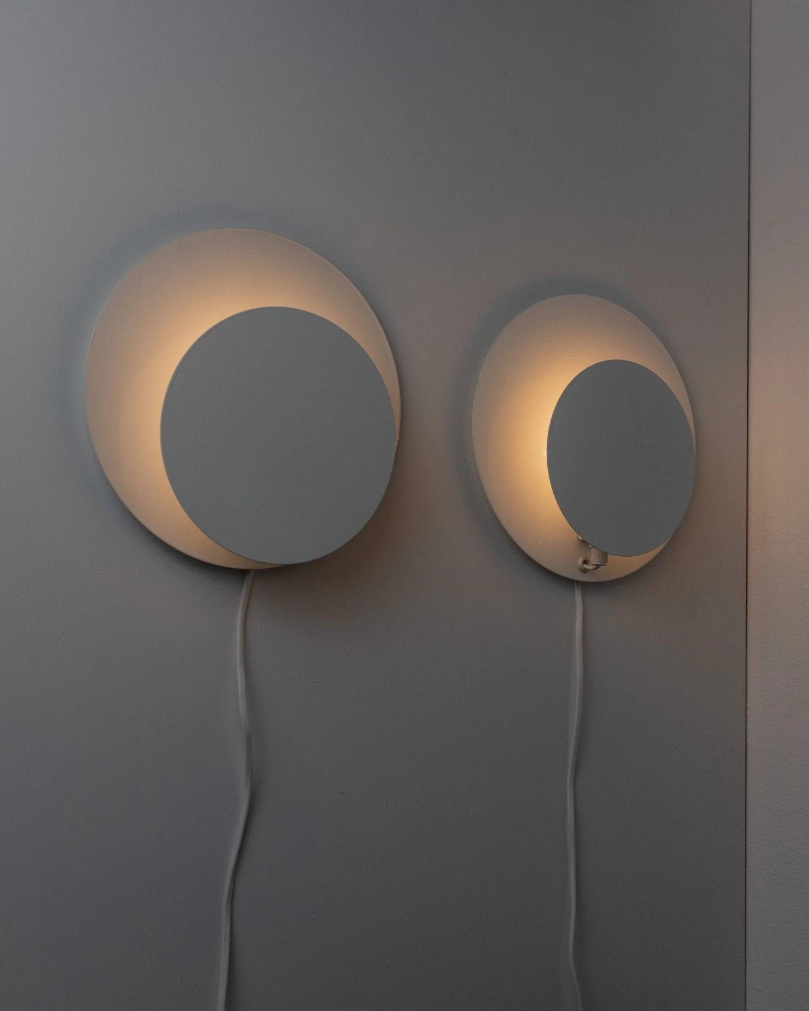 White metal Cirkel wall lamps by Kjeld Darø - set of 2, Danish 1980s diffused light