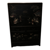 Wardrobe with Asian style patterns