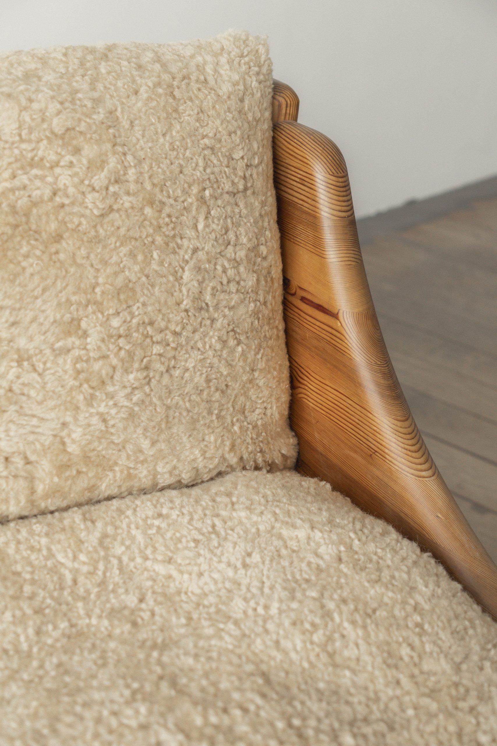 Lounge chair