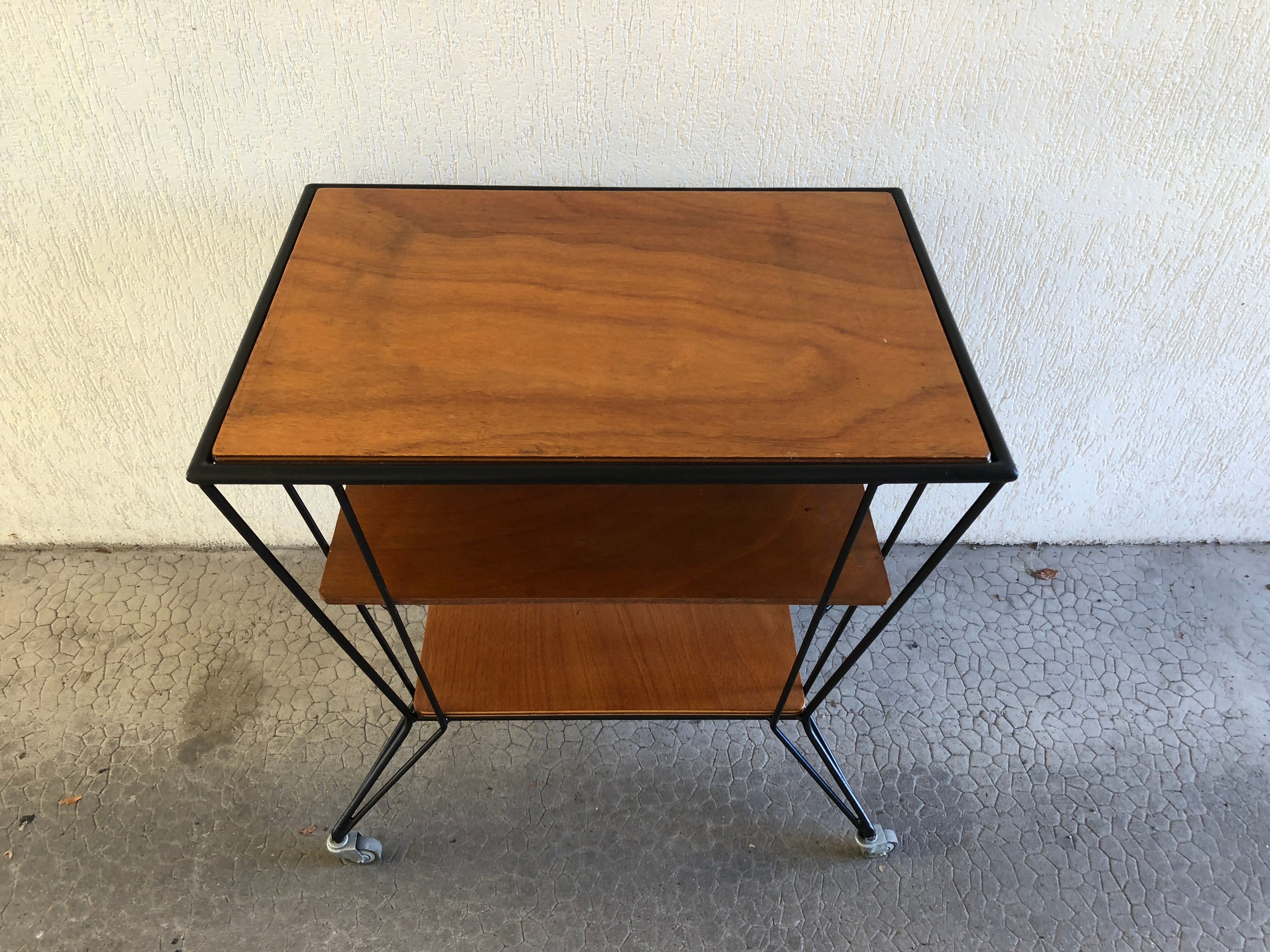 Table service vintage Eiffel feet