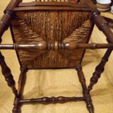 Ancienne Chaise d'angles en bois et assise paillée