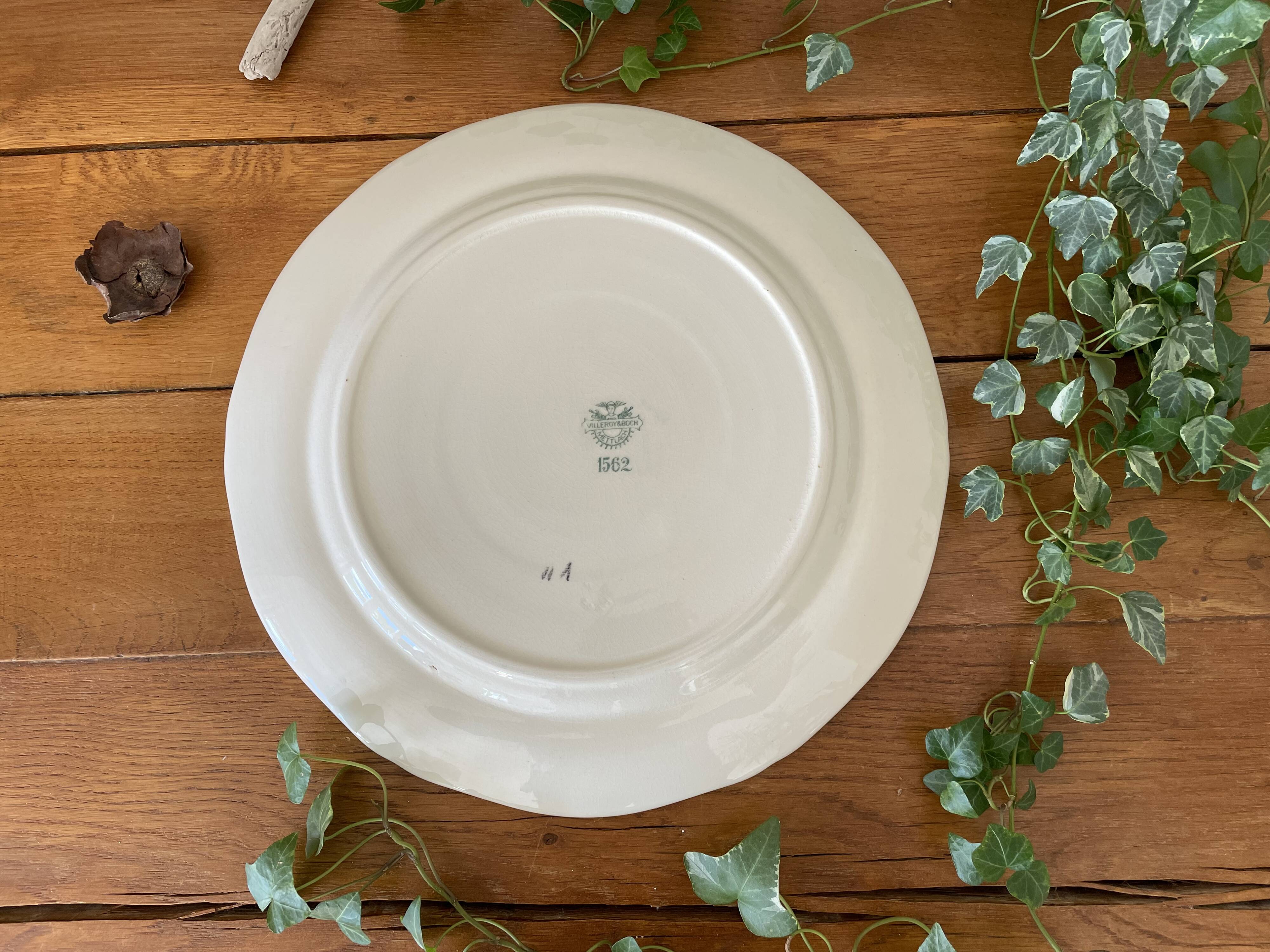 Grand plat de service ancien  en faïence de Villeroy & Boch