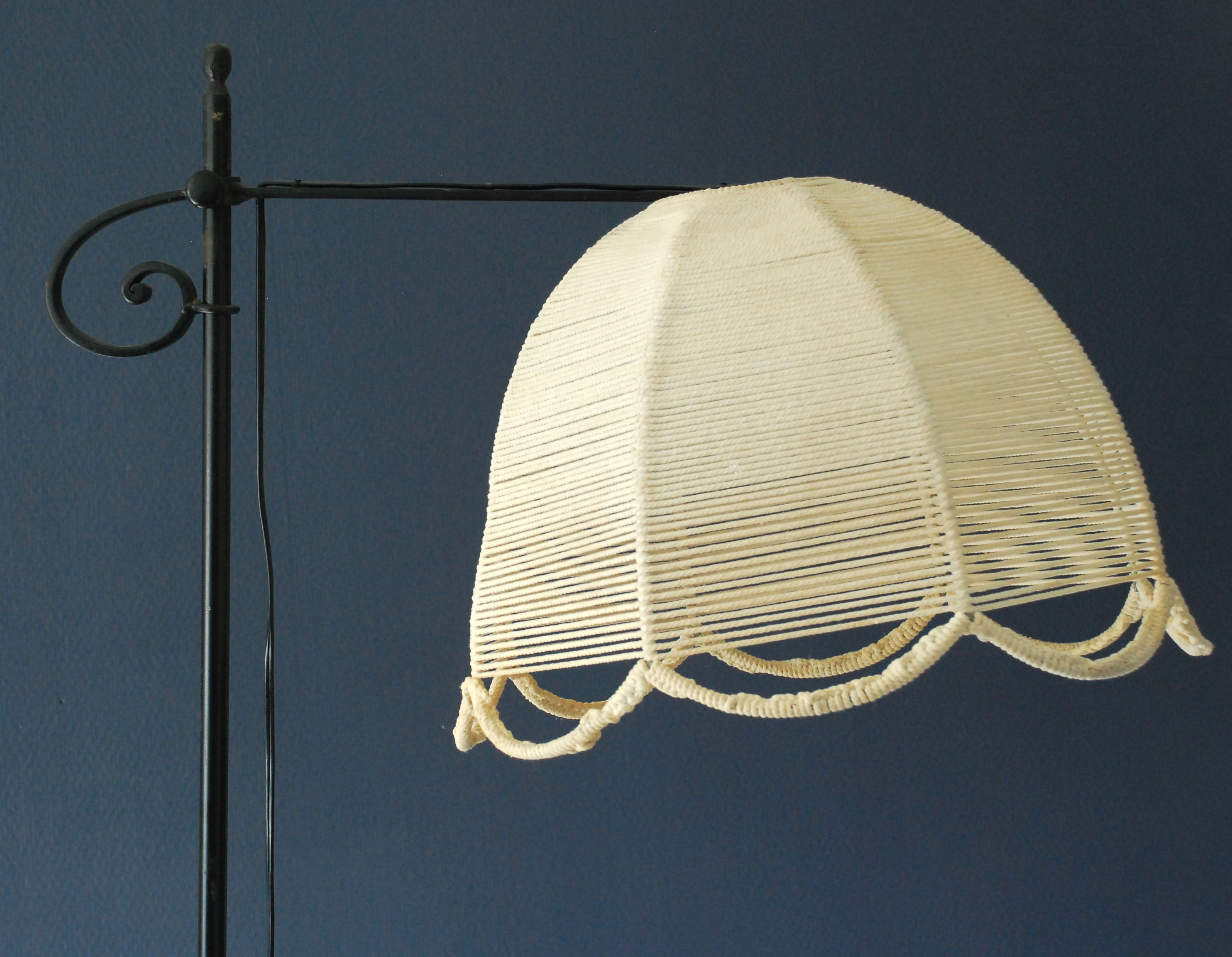 Floor lamp tripod vintage