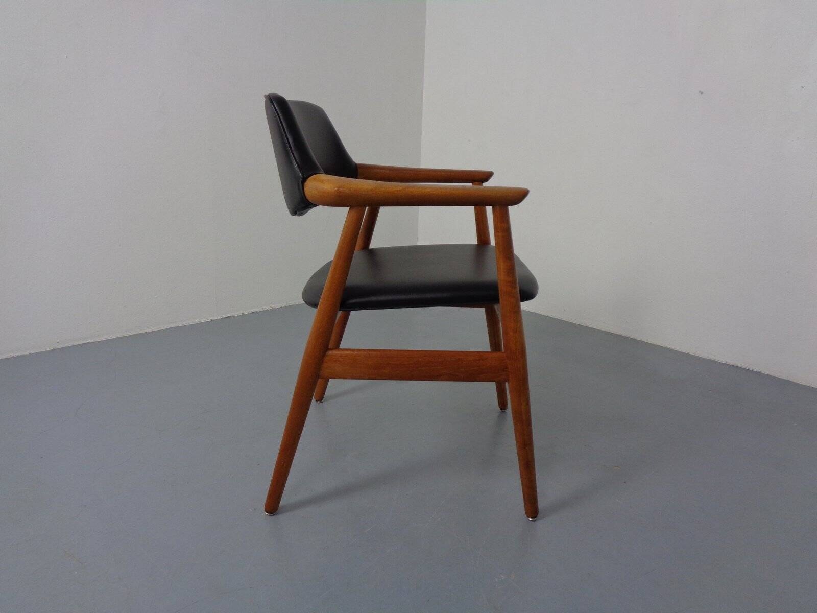 Danish Teak GM11 Armchair by Svend Aage Eriksen of Glostrup, Denmark, 1960s