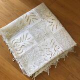 Nappe brodée