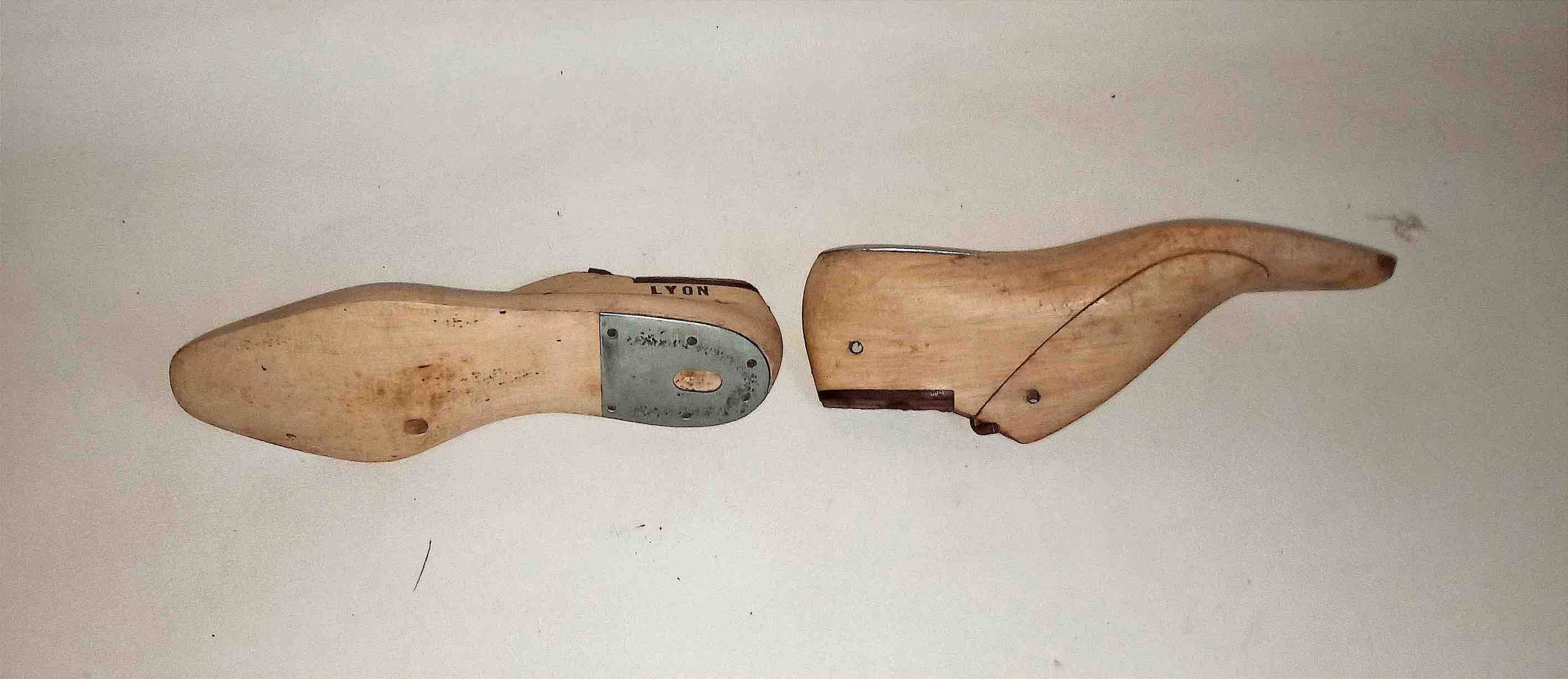 Shoe last - adult shoe trees 1930s