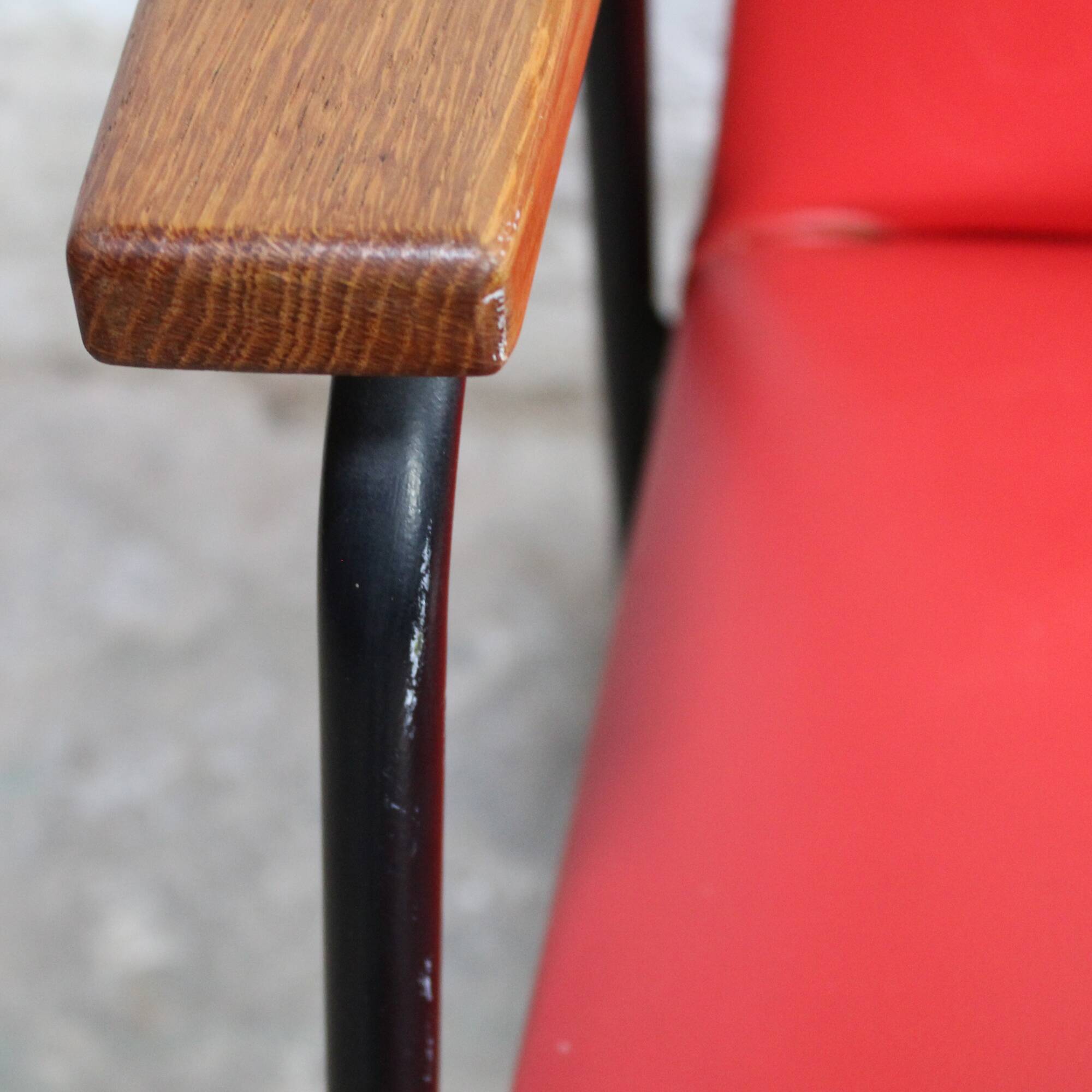 Fauteuil moderniste Robert par Pierre Guariche pour Meurop 1962