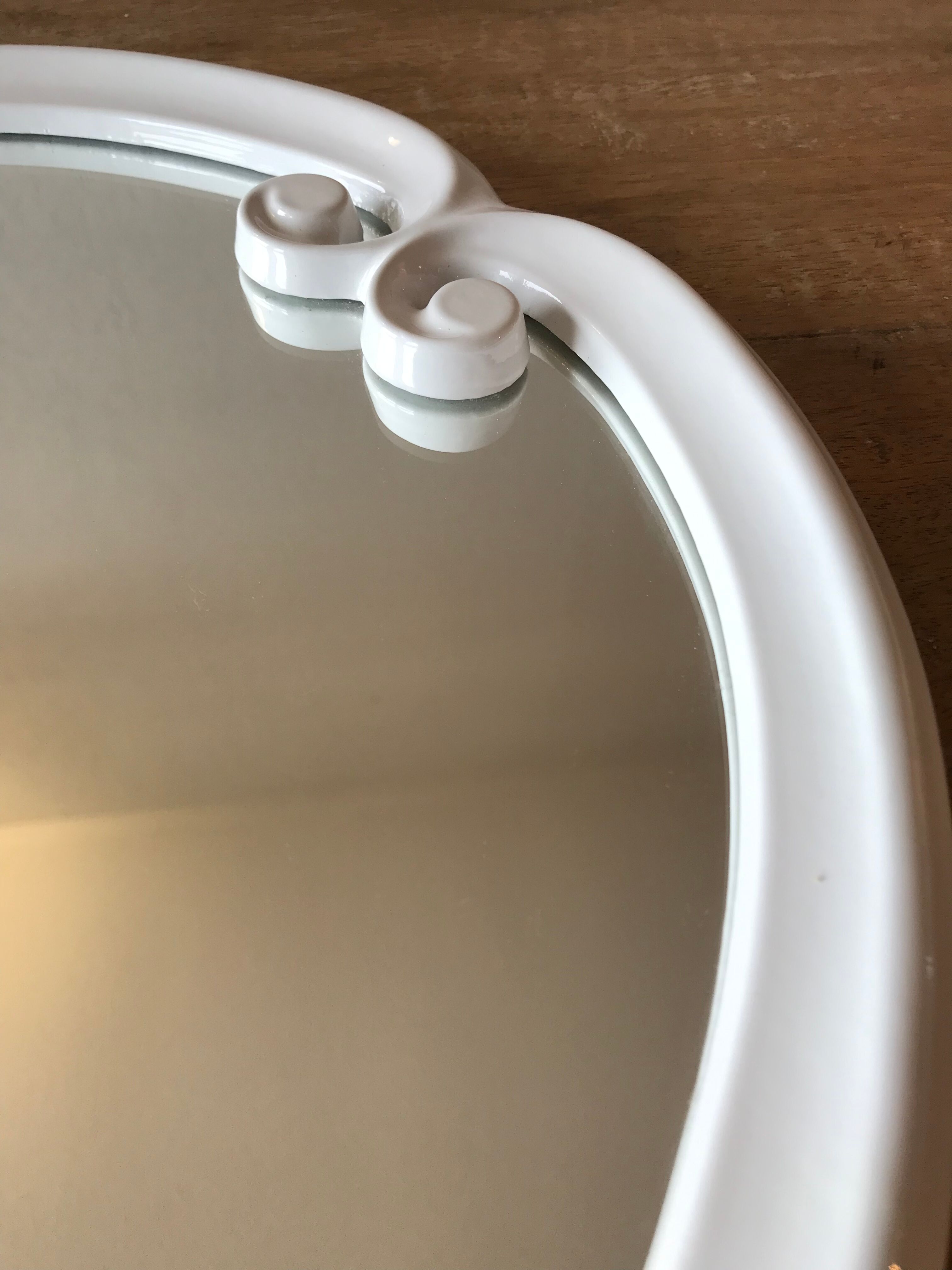 Pair of oval mirrors 39x49cm