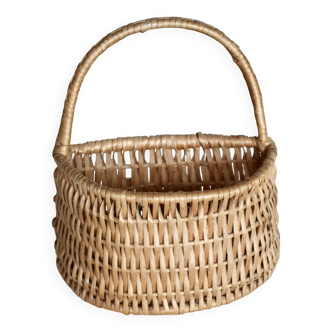 Vintage woven wicker wall basket