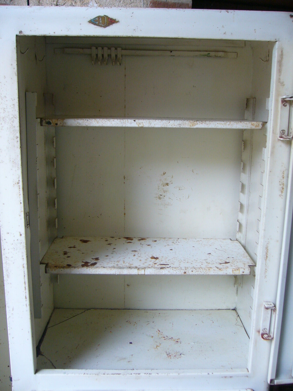 Three-door metal cabinet old CDS France