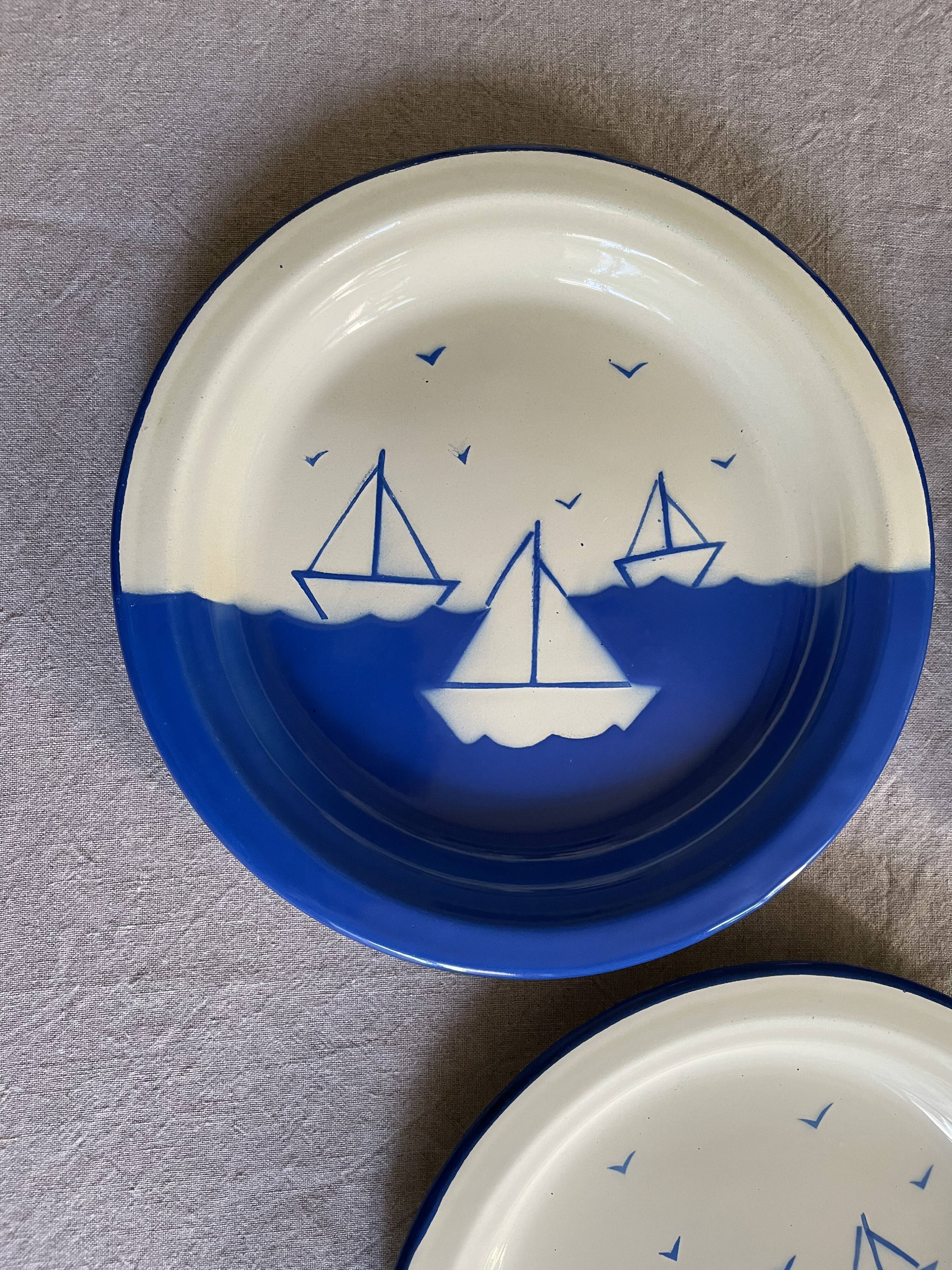 Blue enamelled sheet plates