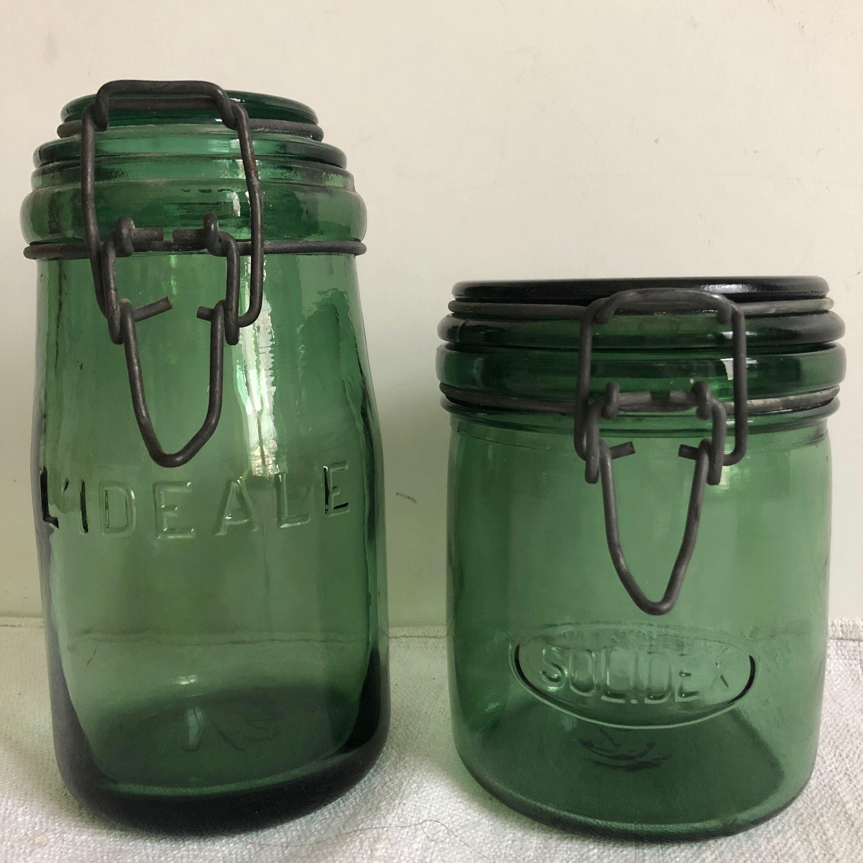 Duo of jars solidex and l'ideale