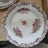 2 old Terre de fer flat plates