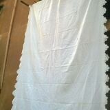 Tablecloth with vintage scalloped edge 200 X 250 cm