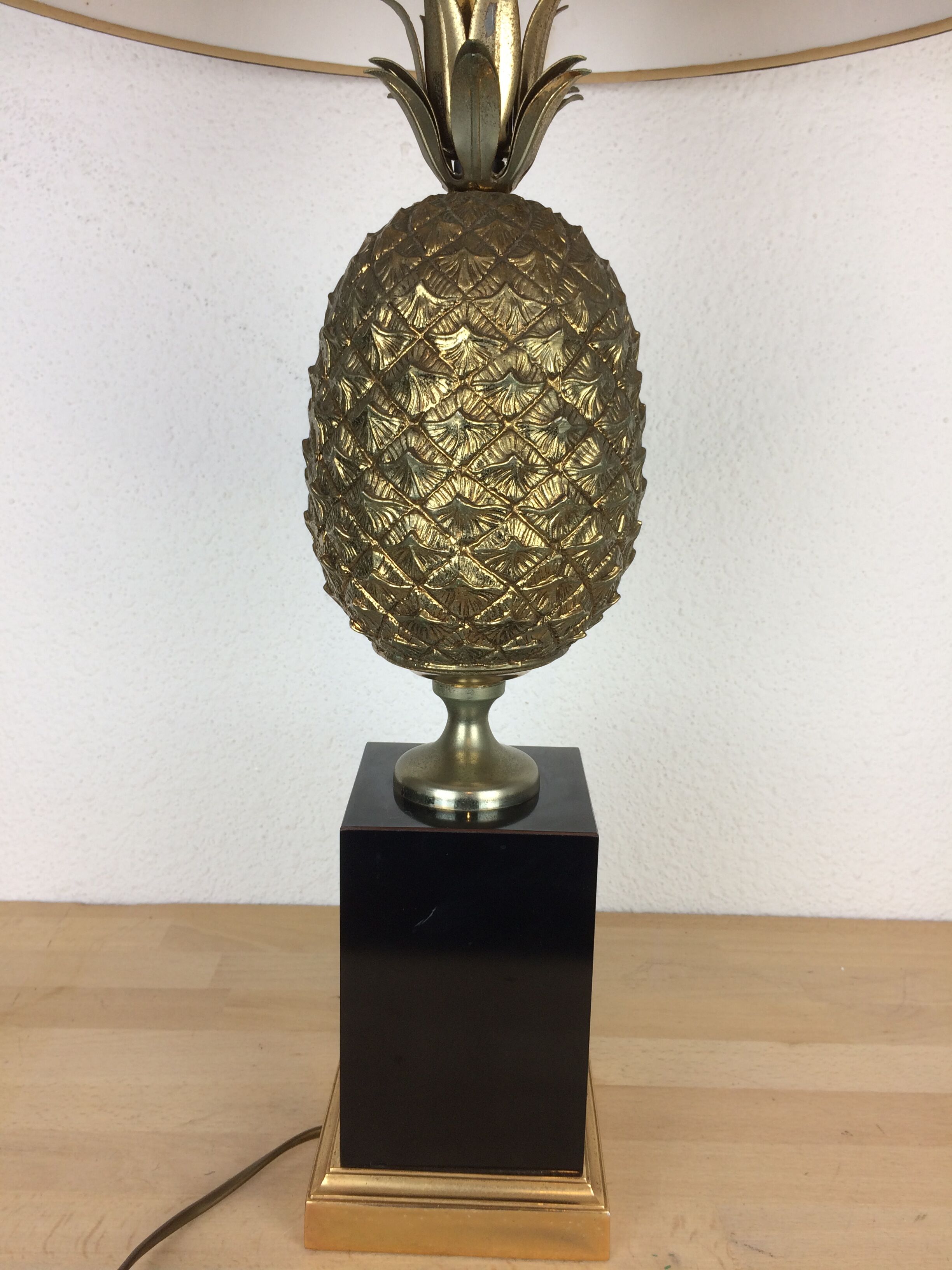 Golden pineapple lamp house Le Dauphin 70s