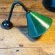 Lampe applique industrielle en vert et blanc