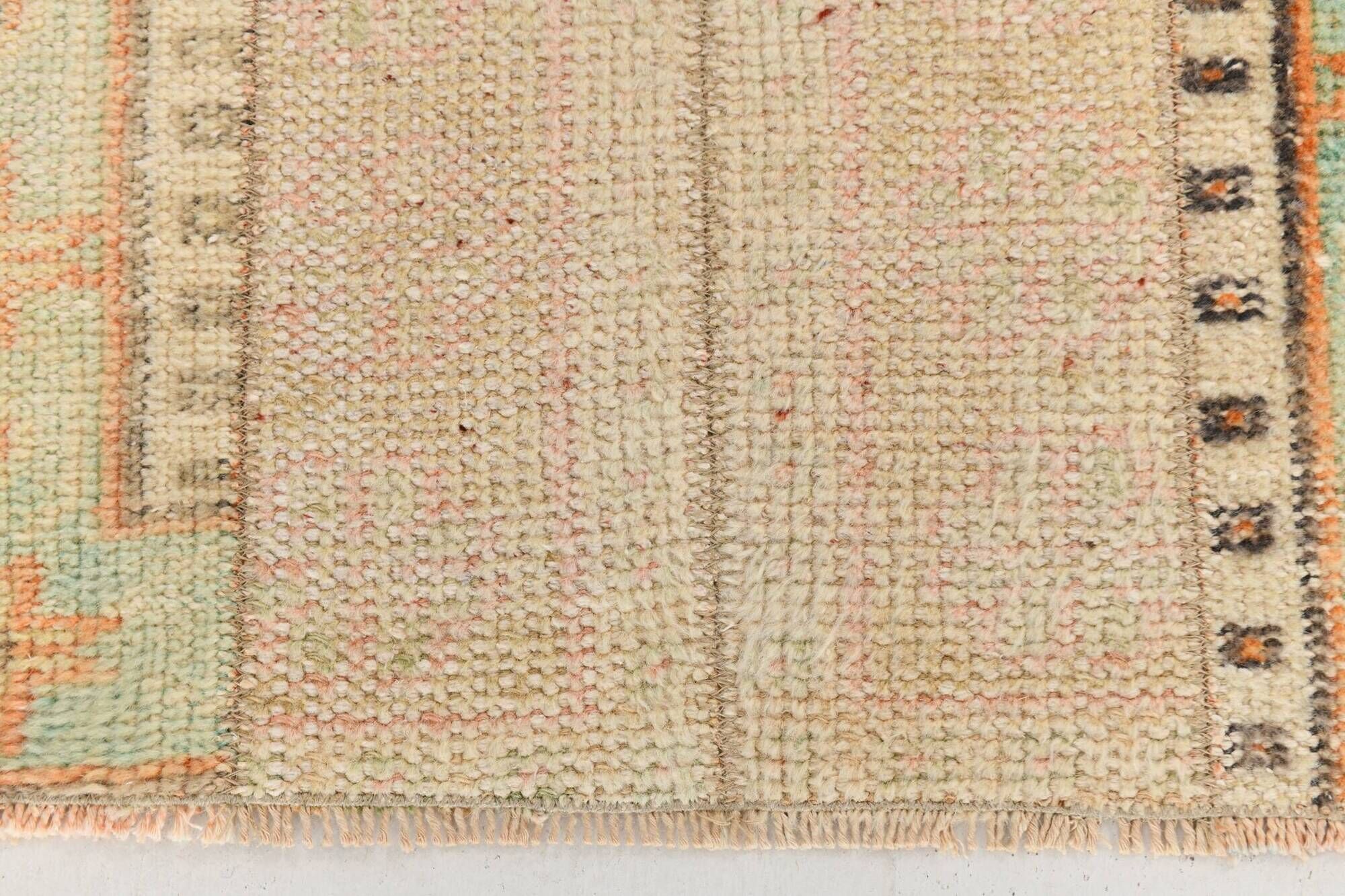 Tapis de couloir vintage turc crème et marron
