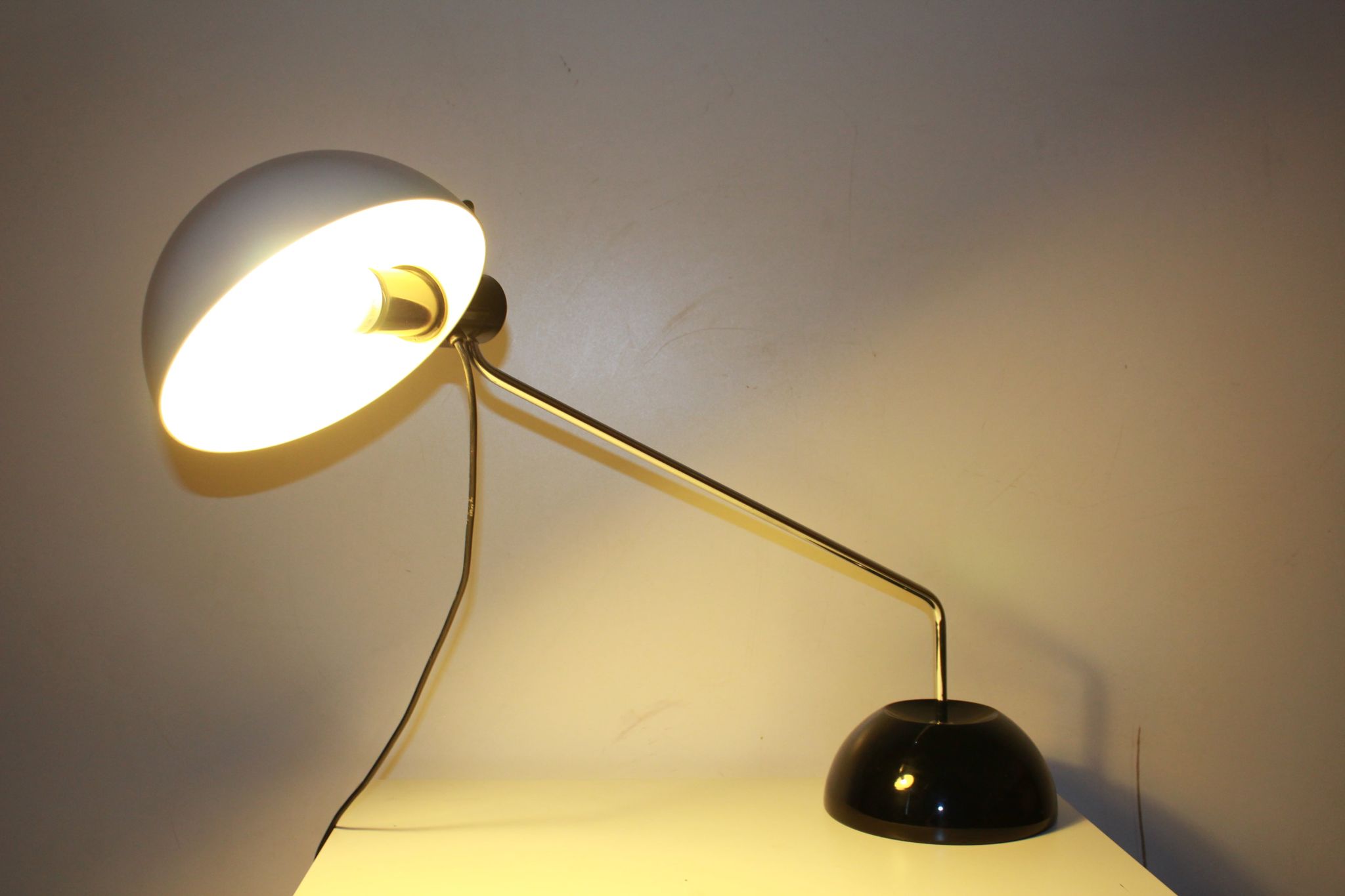 1970s vintage Guzzini flexible table lamp
