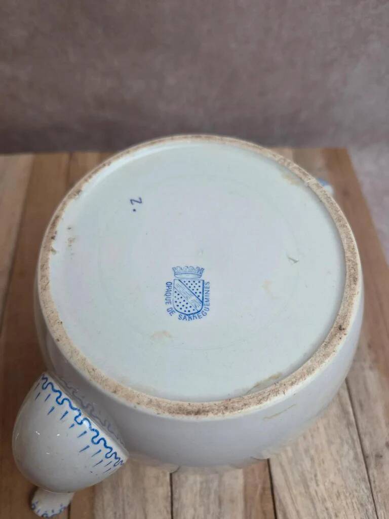 Antique teapot Terre de Fer Opaque from Sarreguemines – Blue checkerboard frieze