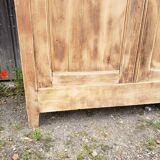 Parisian wardrobe wood in the rough "skirts"