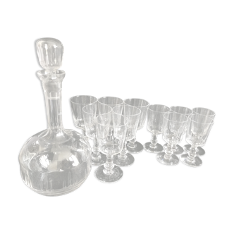 Lot de 11 verres et 1 carafe à vin