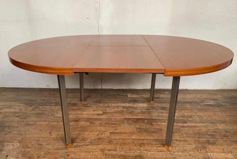 Round table with teak extension design Pierre Guariche edition Huchers Minvielle 1960