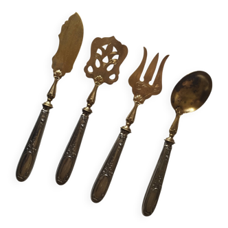 Antique service for sweets or hors d'oeuvres