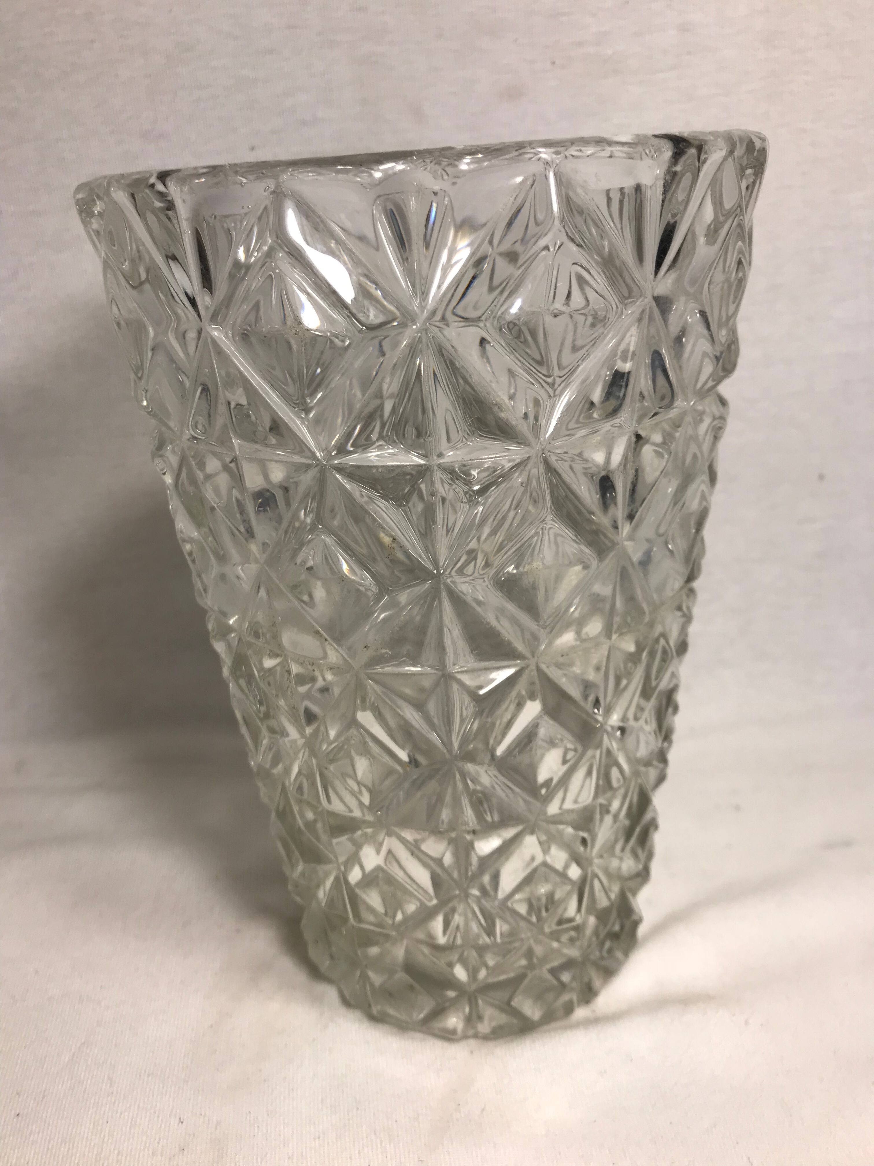 Ancien vase en cristal