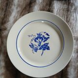 6 mismatched antique dinner plates