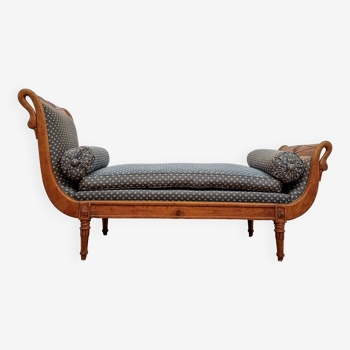 Old chaise longue / bench seat after Empire