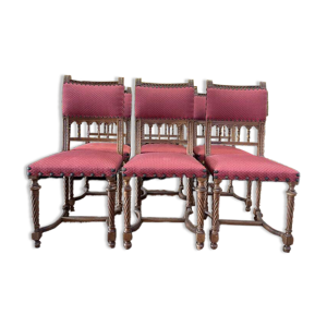 6 chaises en noyer sculpté