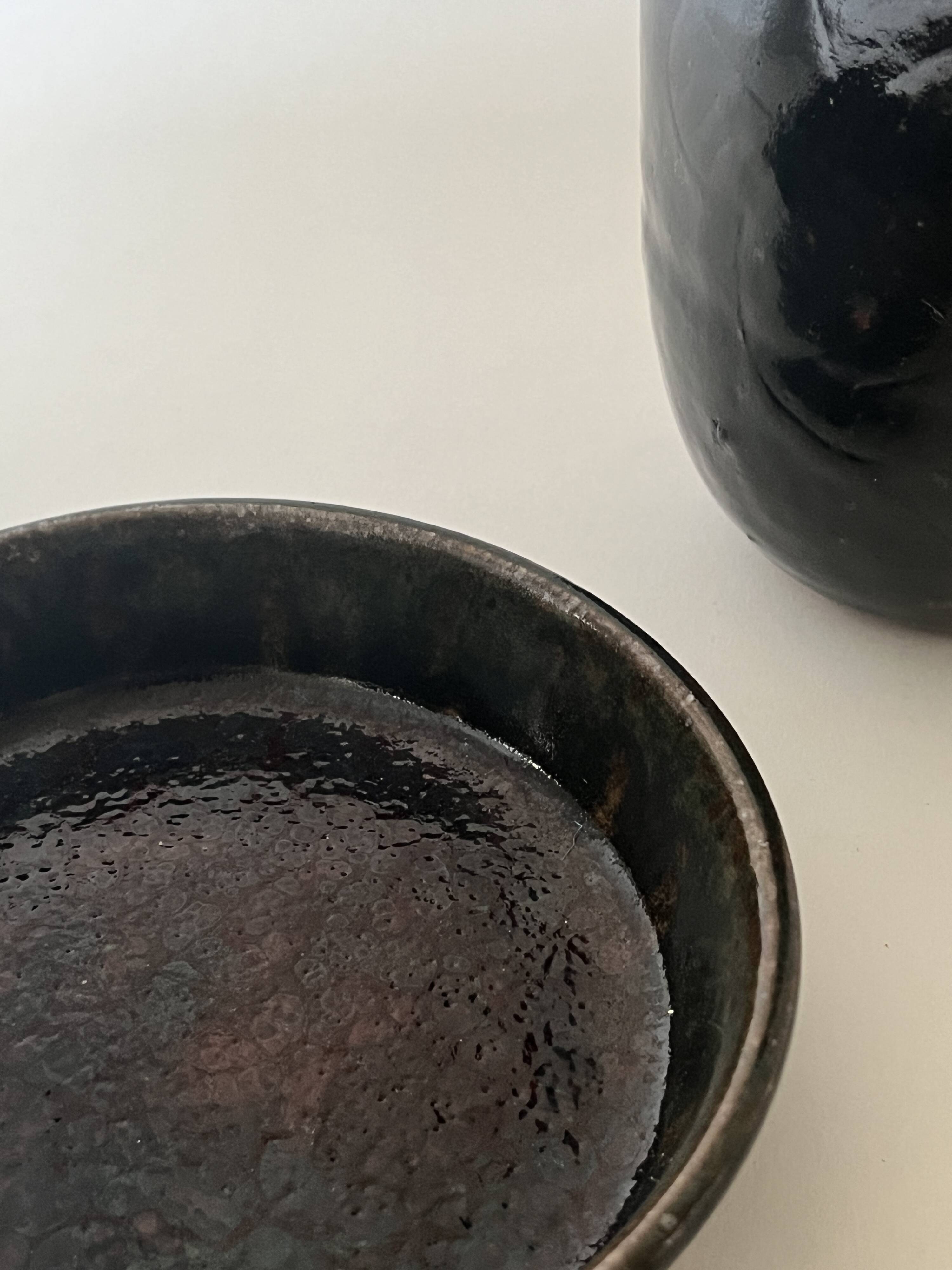 Empty pocket / Ceramic bowl in glazed and signed stoneware