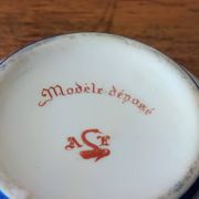 Powder pot or sugar bowl in Couleuvre porcelain, Rouen decoration - 1930