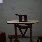 Lobi stool in carved wood from the early 20th century, Burkina Faso, Africa.