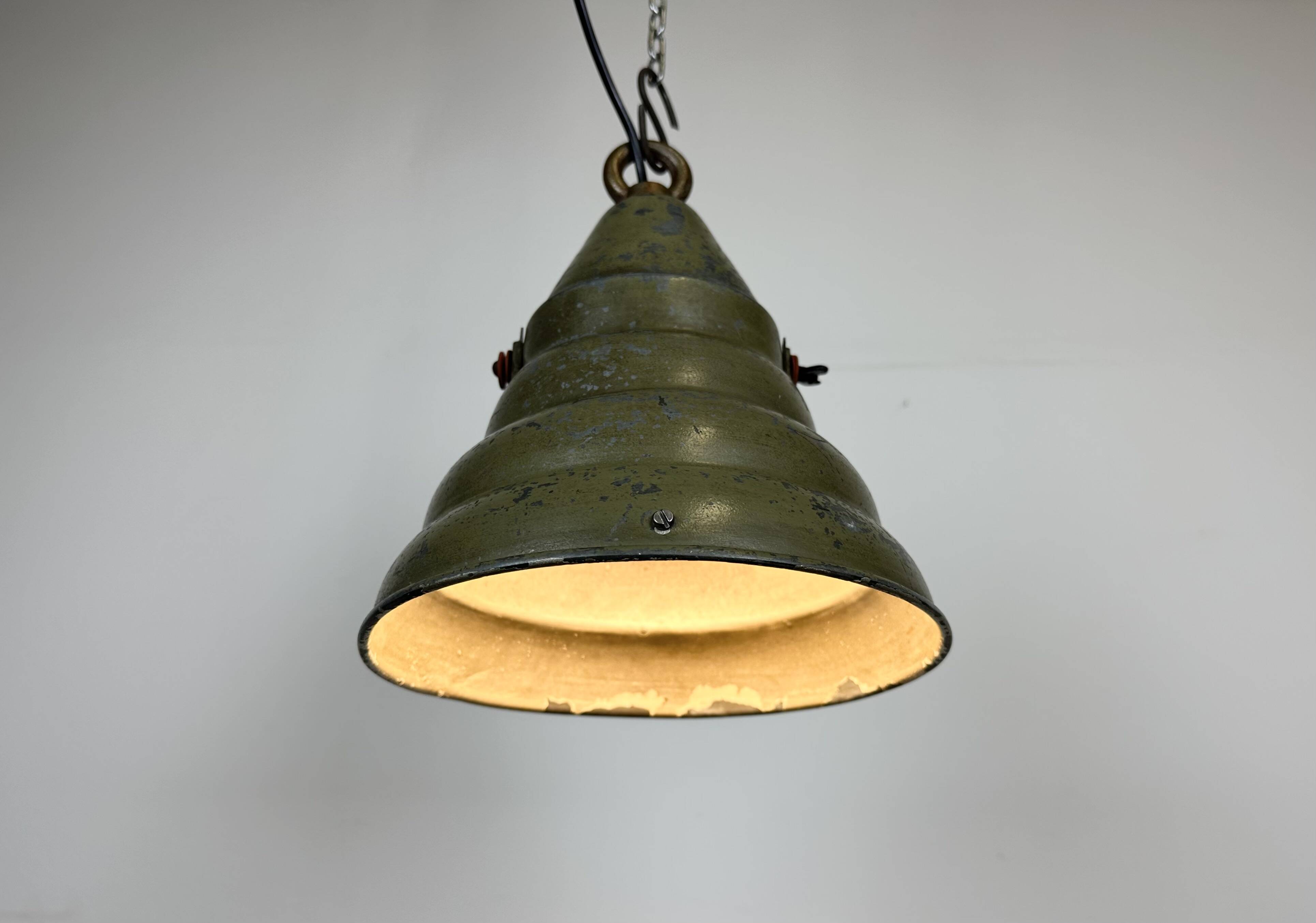 Green Industrial Aluminium Hanging Lamp, 1970s